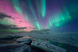 The northern lights on Jokulsarlon Glacier Lagoon, Iceland